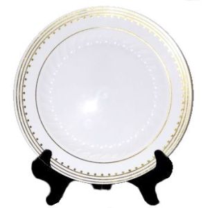 Princess Gold 7-1/2-inch Plastic Plates
