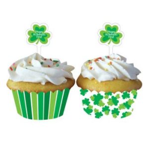 Shamrocks Cupcake Wrappers w/Picks